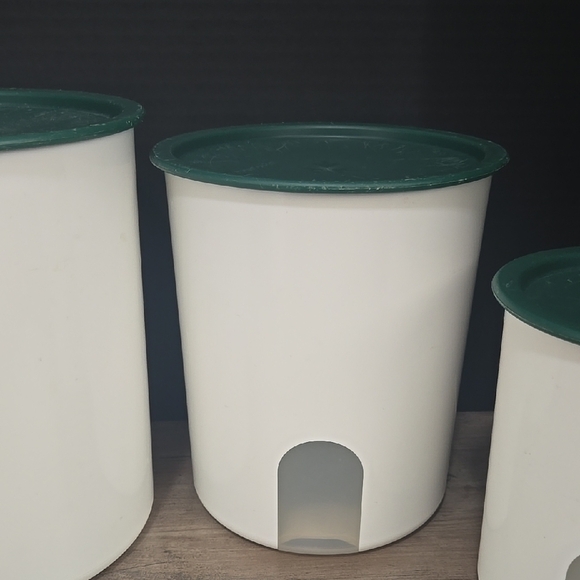 Tupperware Set of White and Green Food Storage Containers - Picture 4 of 13